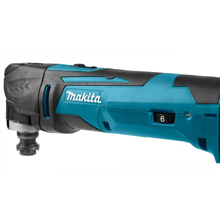 Makita DTM51Z Cordless Multi-Tool Kit – Includes 2 x 5.0Ah Batteries | 18V | Blue